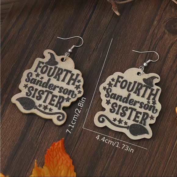 Hocus Pocus Sanderson Sister Earrings - Picture 7 of 7